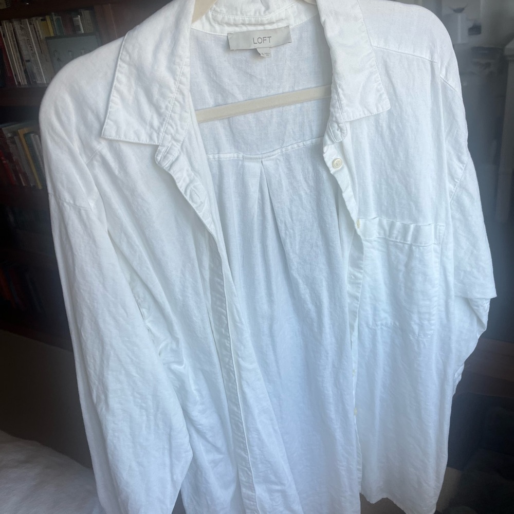 LOFT Women's White Button Down Shirt